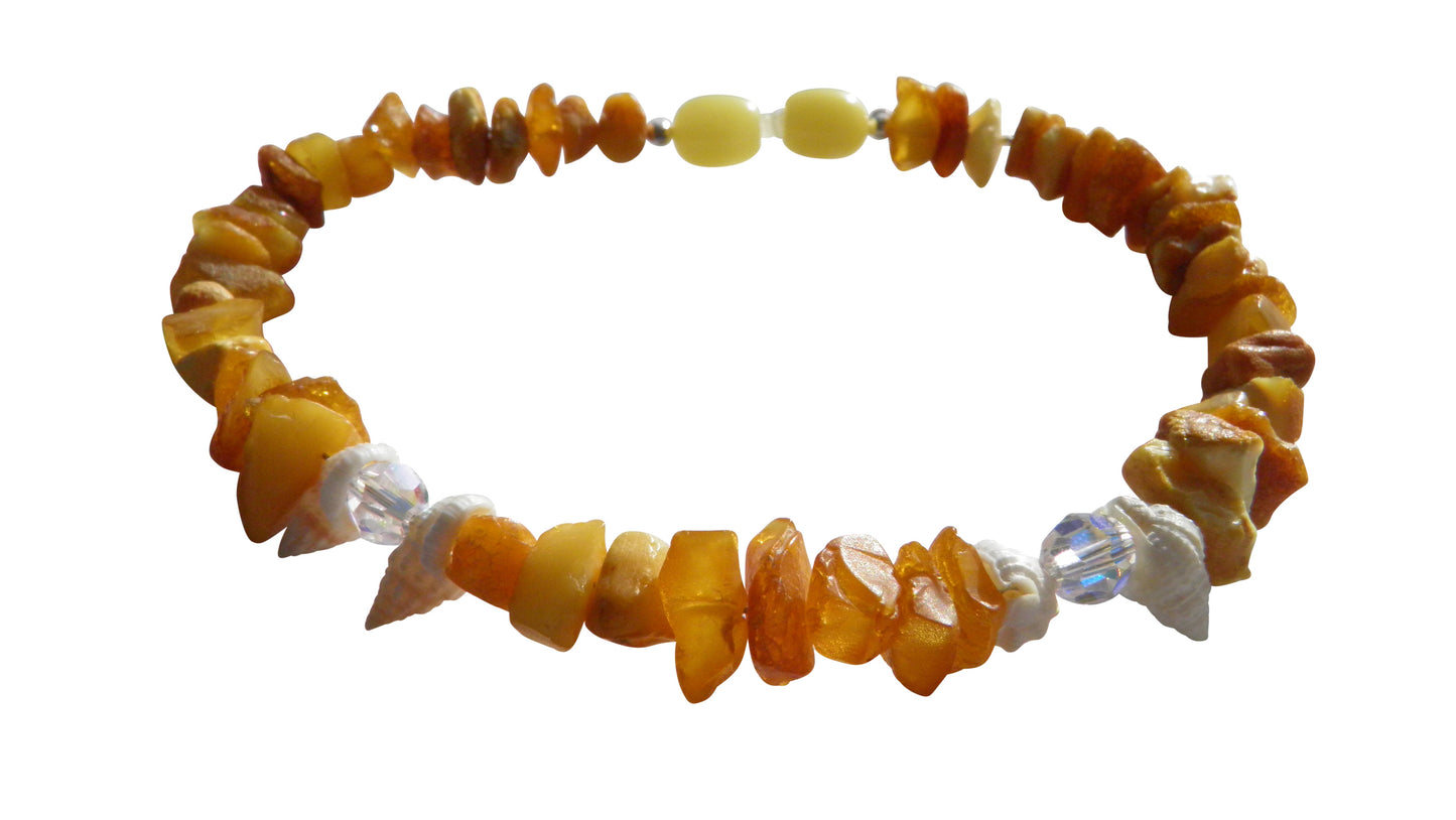 Bernsteinkette für den Hund mit Swari und Muscheln Länge 23 cm