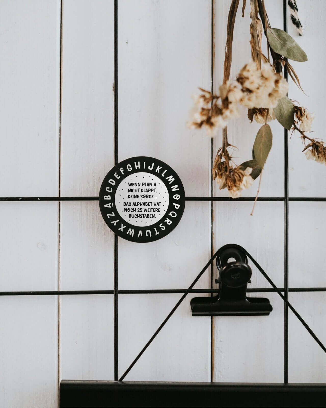 Hunderprozent bei der Arbeit · Magnet · groß