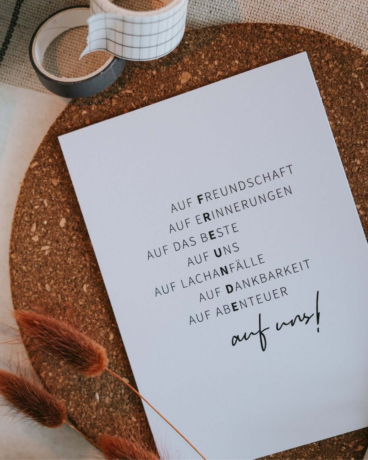 Auf uns · Postkarte