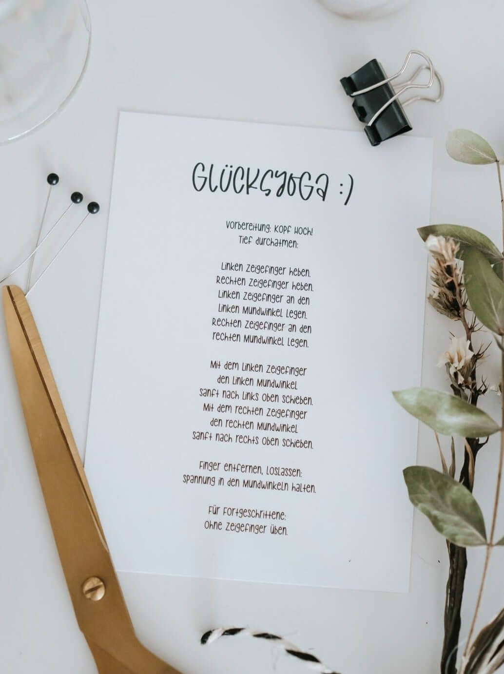 Glücksyoga · Postkarte