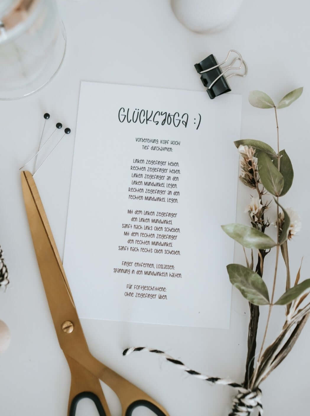 Glücksyoga · Postkarte