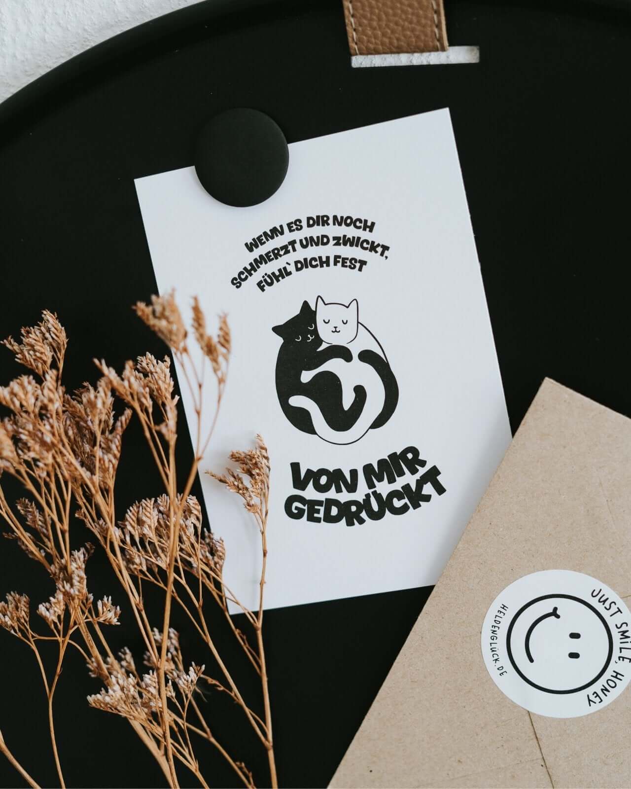 Fühl dich gedrückt · Postkarte