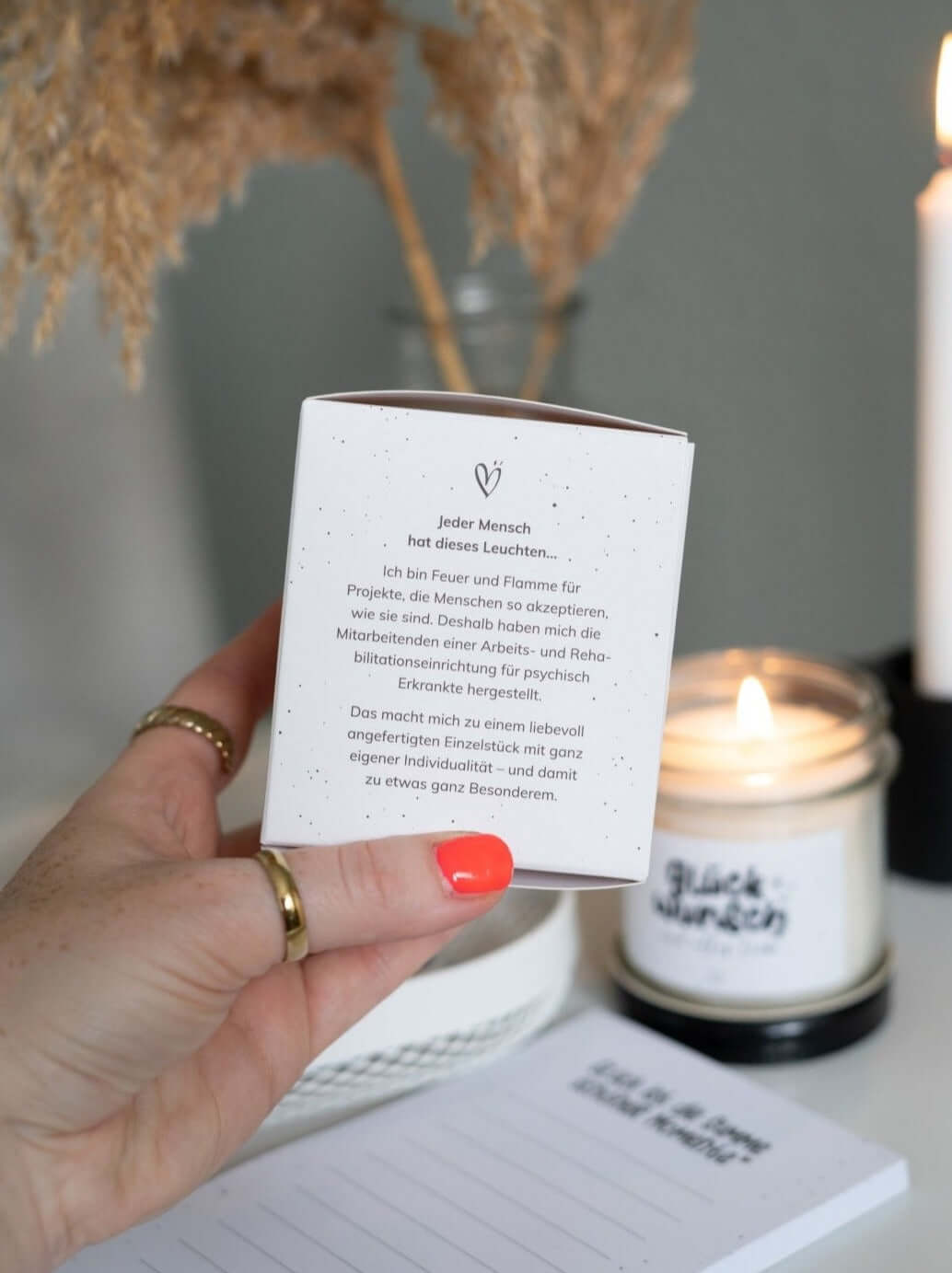 Hier wohnt das Glück · Kerze