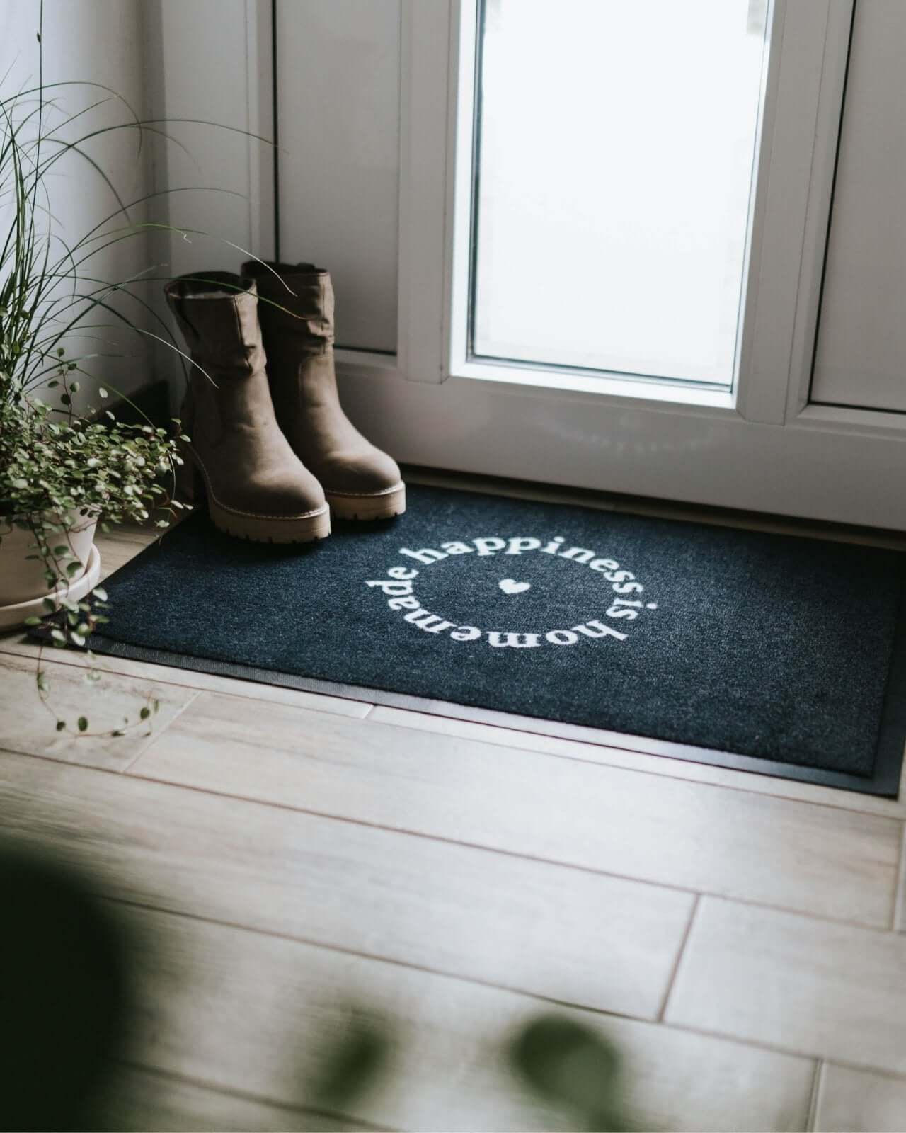 Happiness · Fußmatte