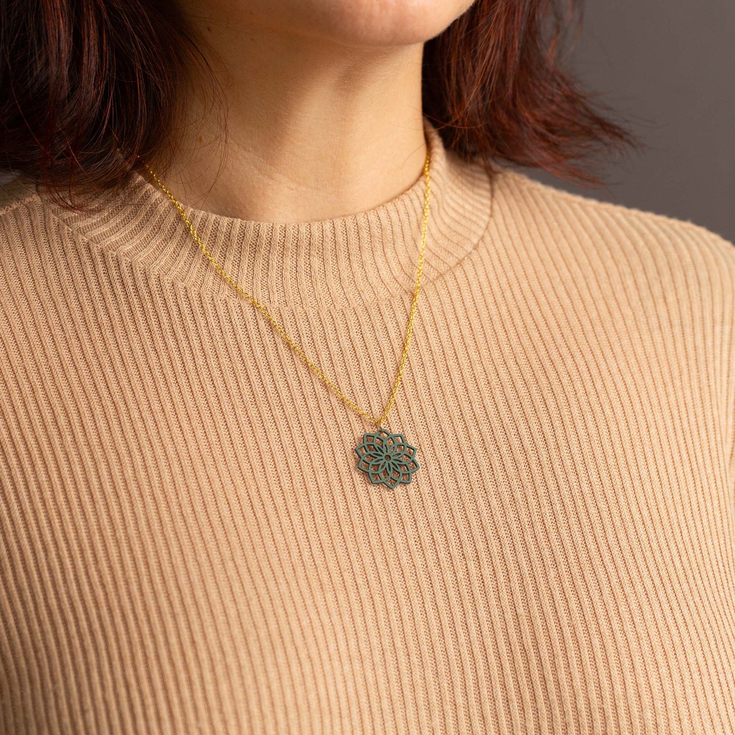 Halskette mit Holzanhänger - 'Mandala'