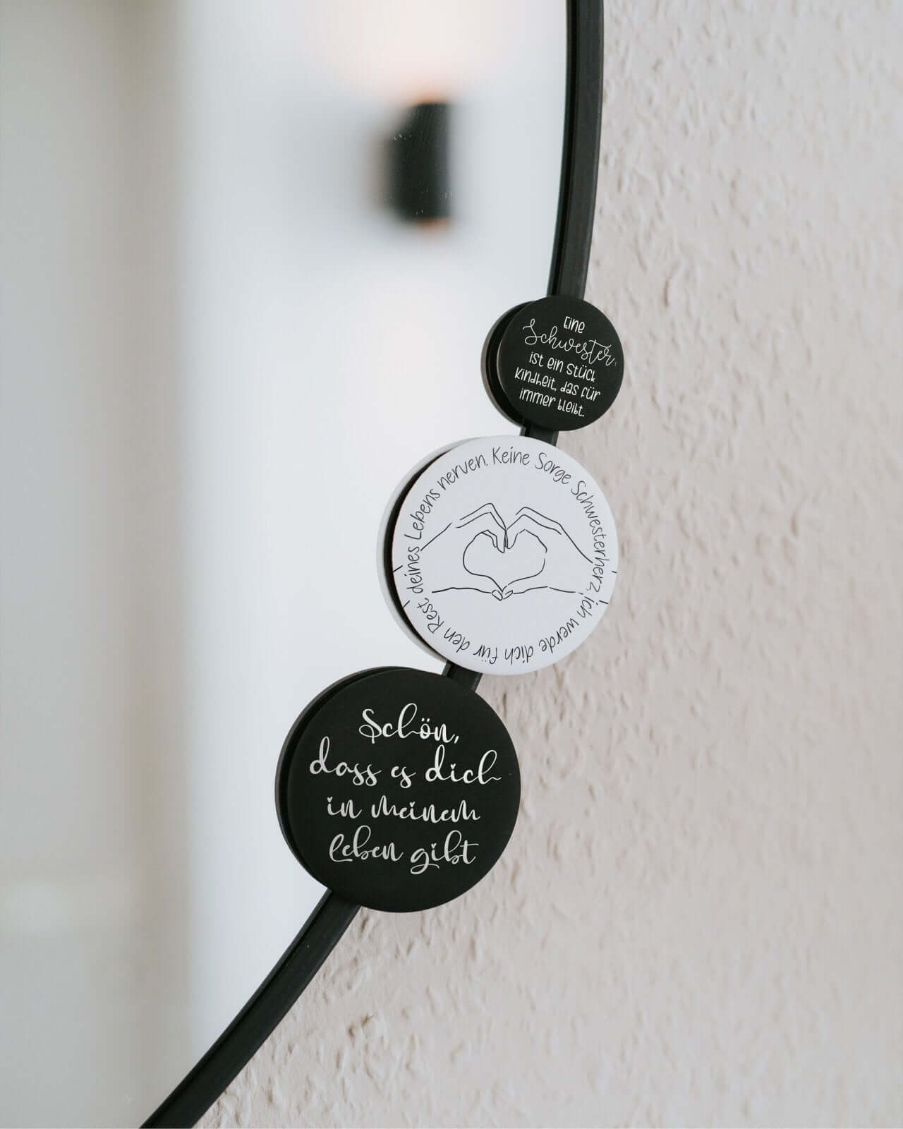 Eine Schwester · Magnet · klein