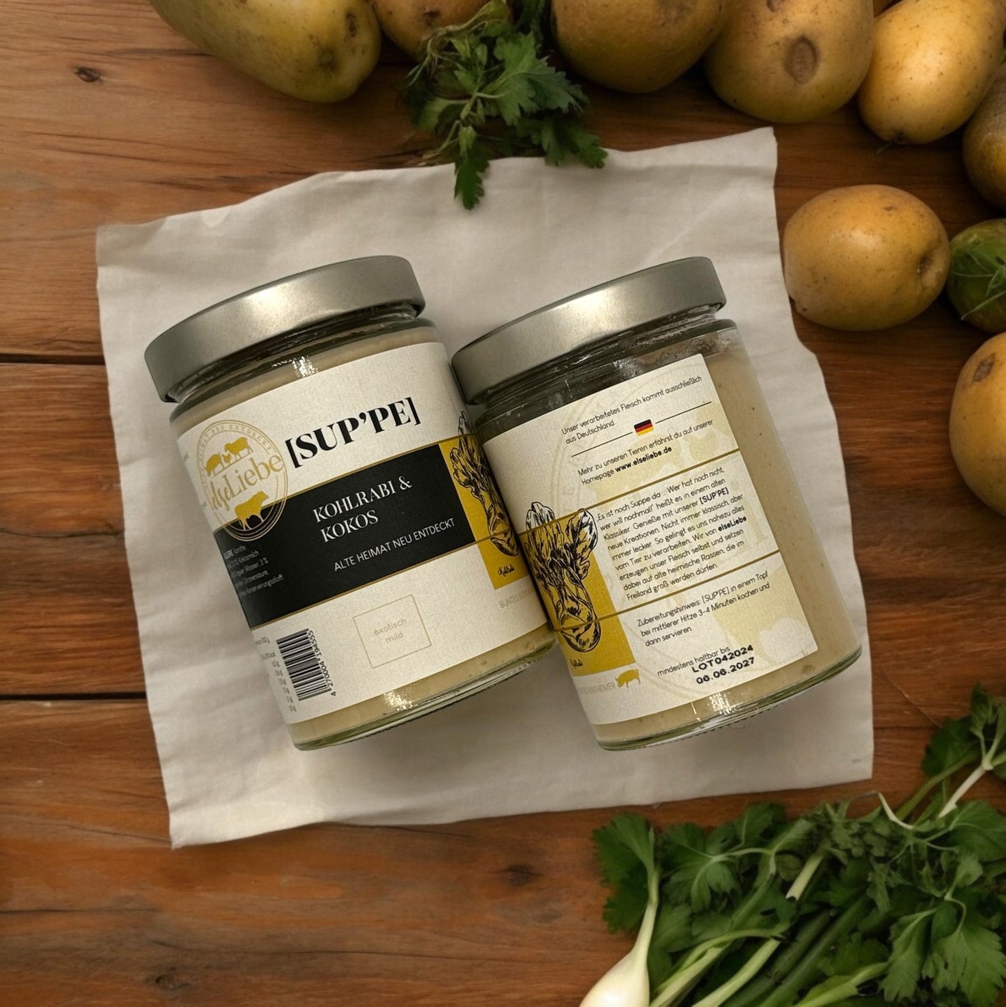 Leckere Suppe mit 2 Flaschen Limoment