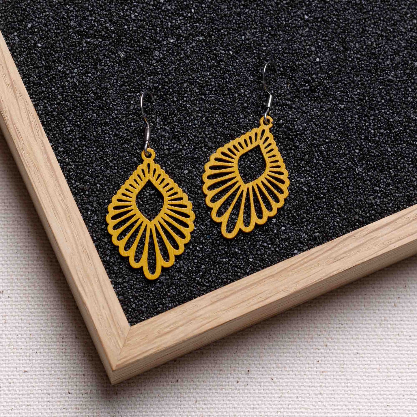 Ohrringe / Ohrhänger aus Holz | Mindful