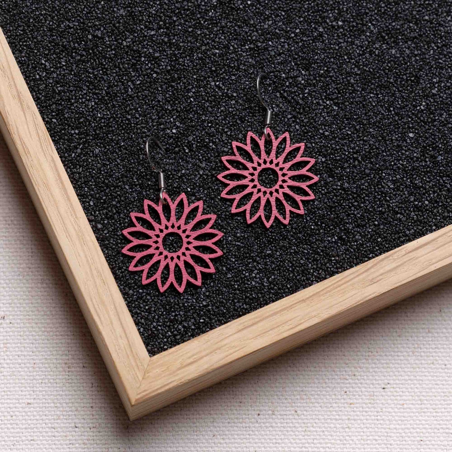 Ohrringe / Ohrhänger aus Holz | Flower