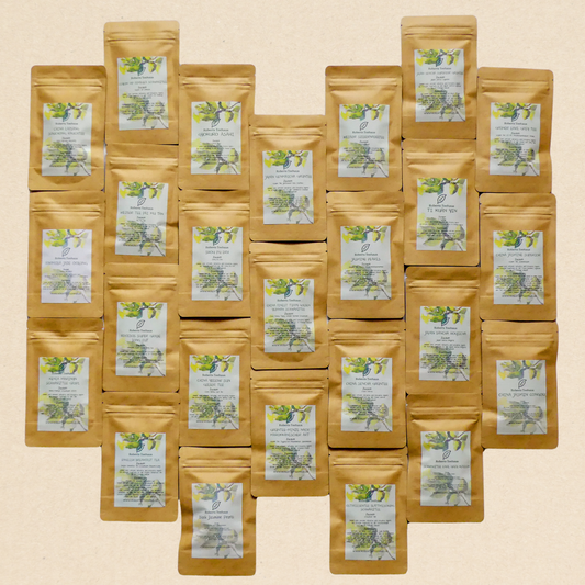 Probierpaket: Von jeder der 25 angebotenen Teesorten 20 Gramm