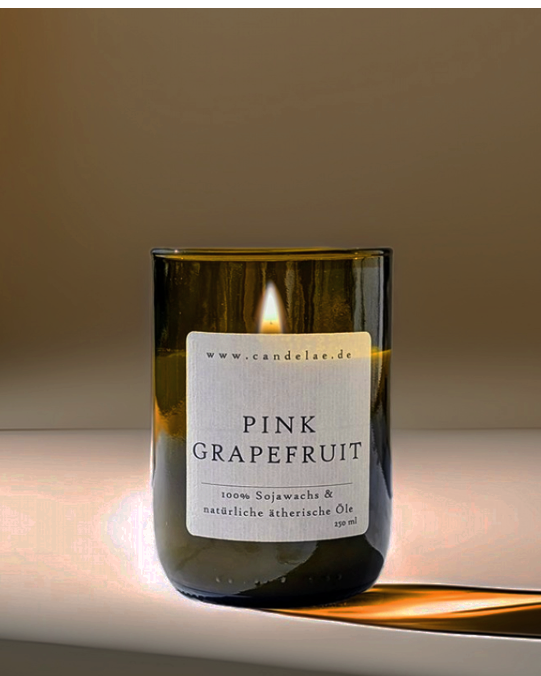 Pink Grapefruit Duftkerze von Candelae - Handgefertigt mit natürlichen Zutaten
