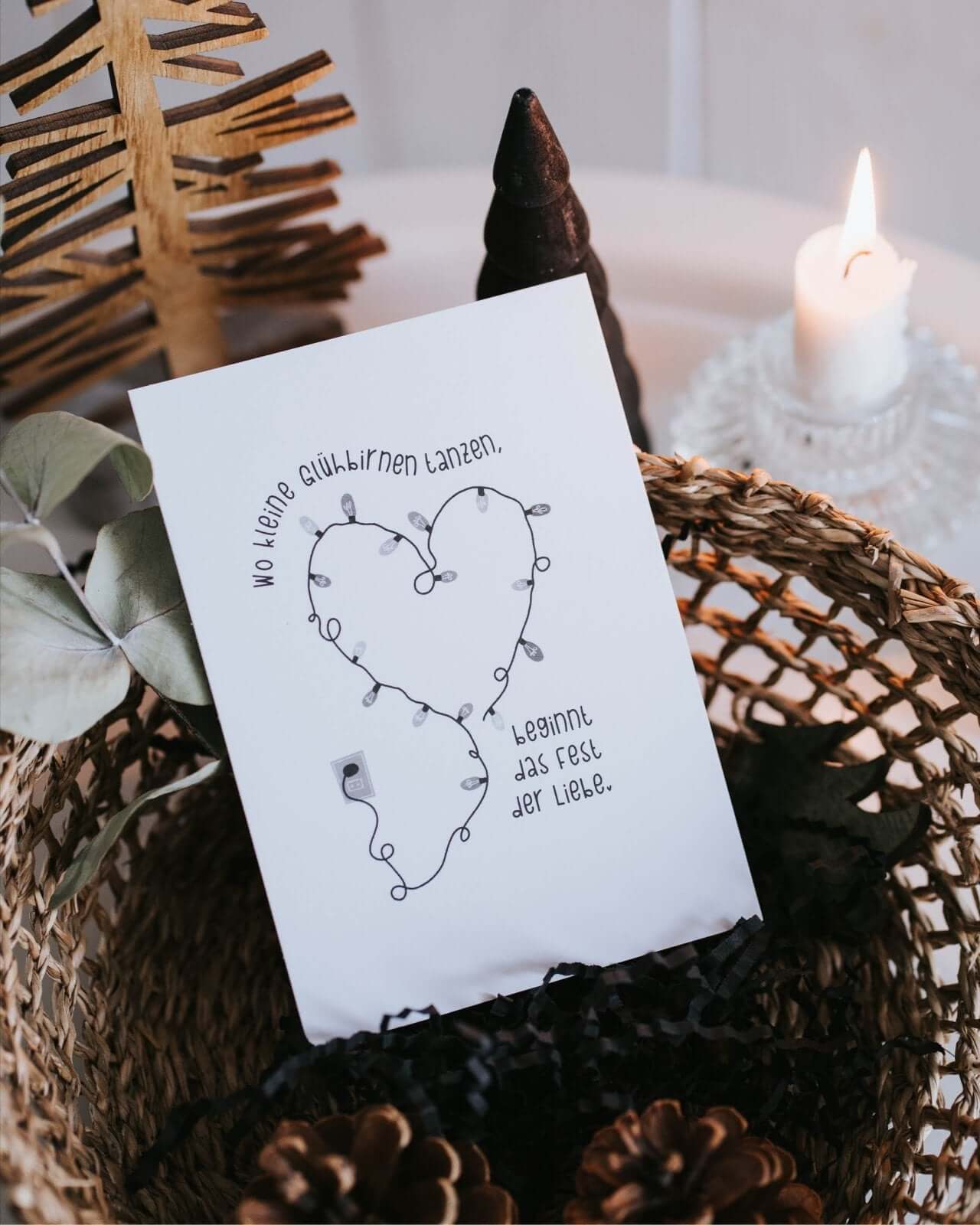 Glühbirnen tanzen · Postkarte