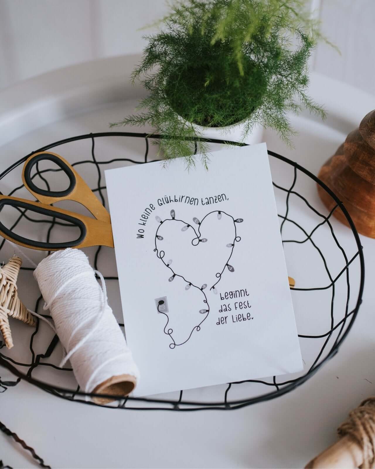 Glühbirnen tanzen · Postkarte