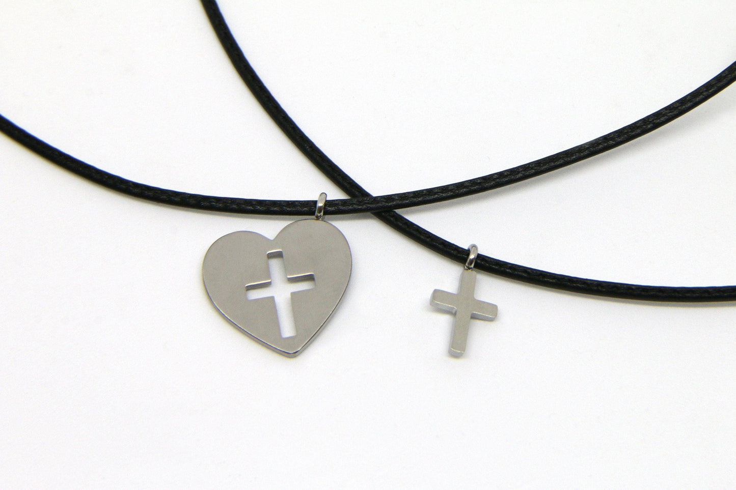 Thankgoods Freundschaft-Schmuckset Herz/Kreuz für 2 Menschen die Ihre Liebe auf eine ganz besondere Art teilen möchten!