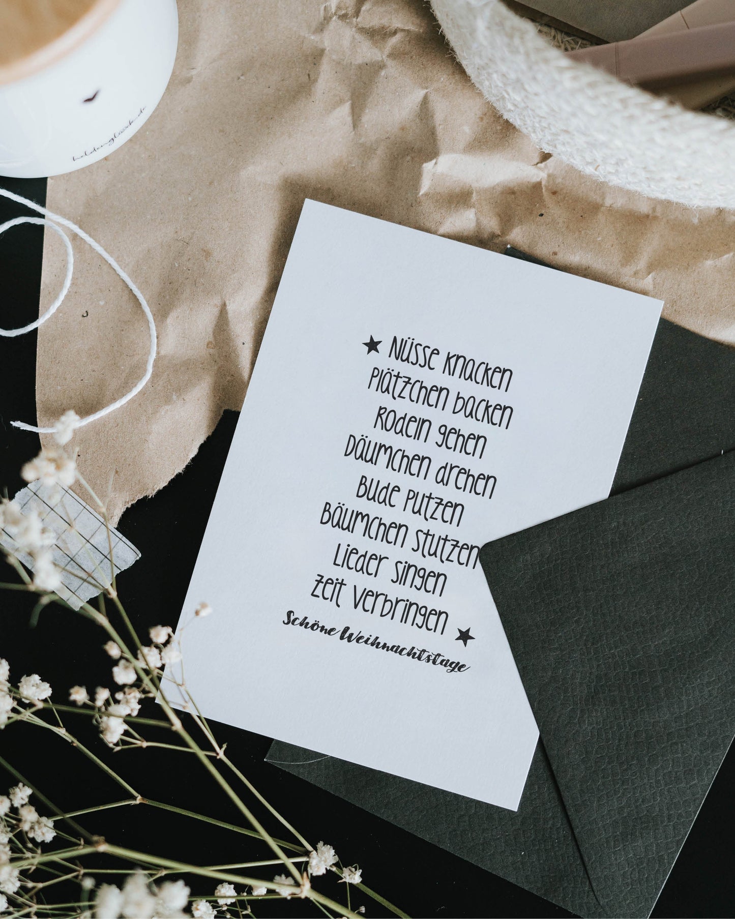 Nüsse knacken · Postkarte